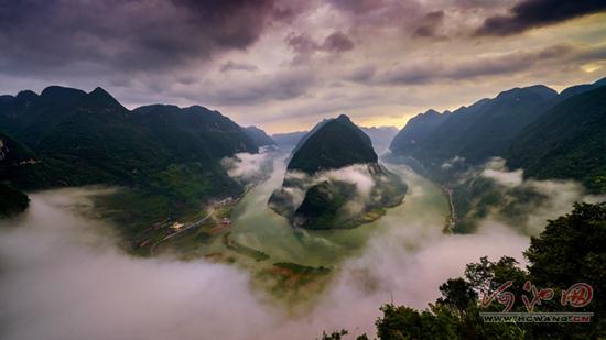 Cruise route opens on Hongshui River