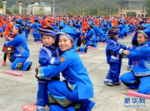 Hechi families carry on Zhuang traditions