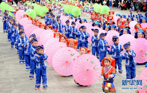 Hechi families carry on Zhuang traditions