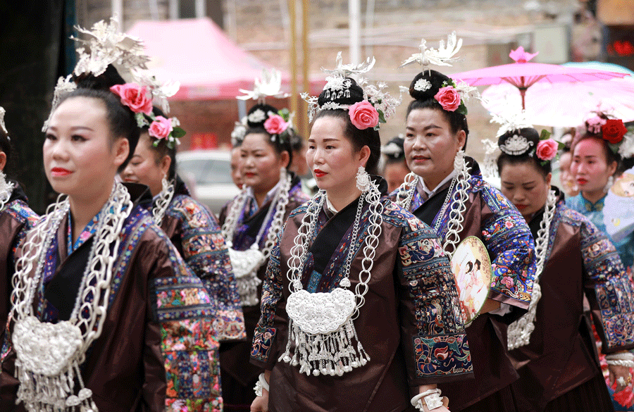 Miao 'Dragon-Boat Festival' celebrated in Guizhou