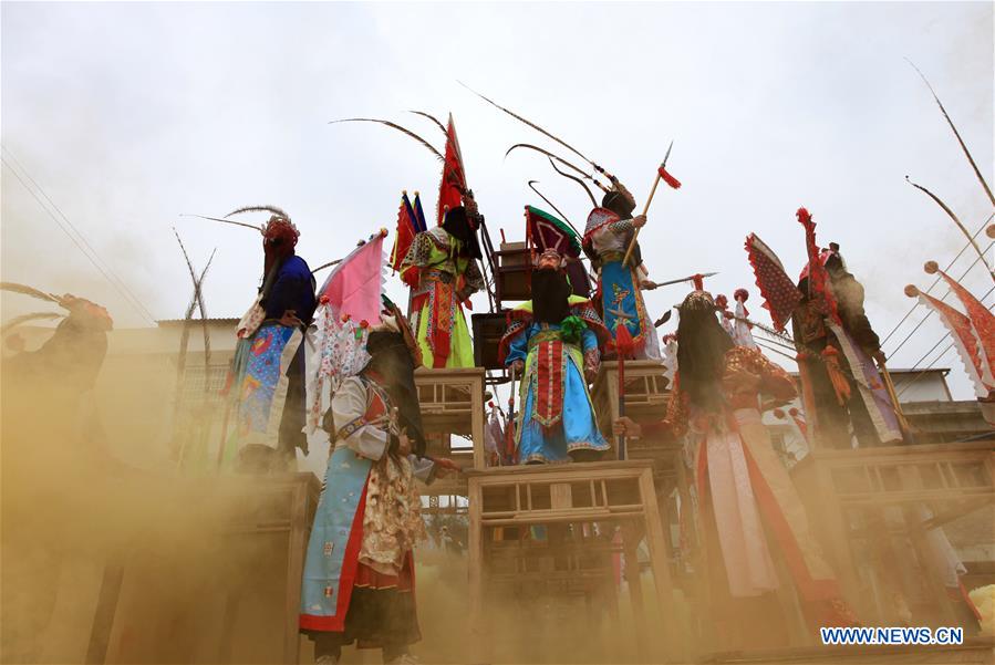 Folk opera Gaotai Dixi performed in SW China