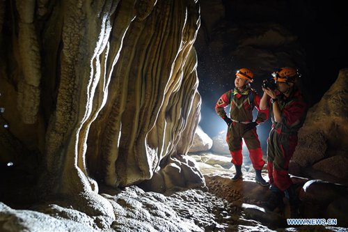A look of world's largest cave chamber in SW China's Guizhou