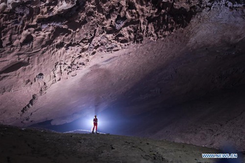 A look of world's largest cave chamber in SW China's Guizhou
