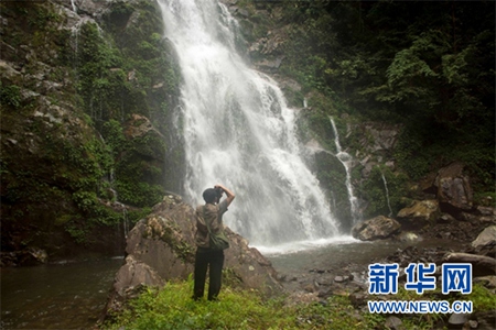 Wengdu Waterfall makes the biggest splash at Moon Mount