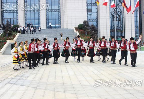 Folk crafts and cultural products expo gets underway in Guizhou