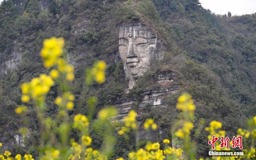 Stone-carved Buddha in Xiashui village