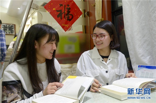 Students bury themselves in books on journey back to school