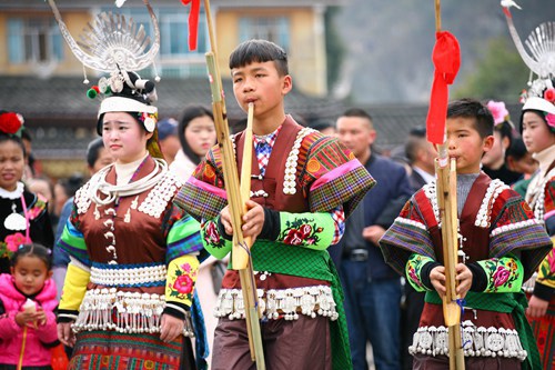 Miao gather to celebrate the sounds of their culture