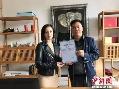 An American girl becomes a town mayor in Guizhou