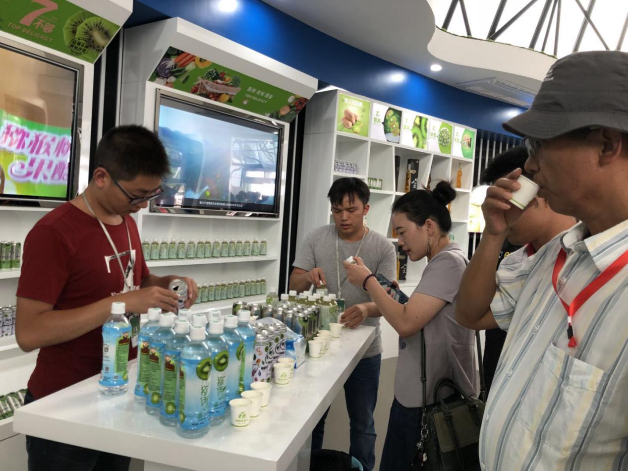 E-commerce feast promotes kiwi fruit industry in rural Xiuwen