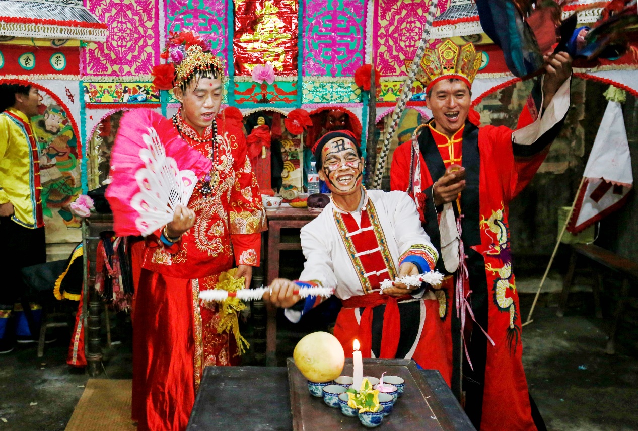 SW China's shining moment in folk opera