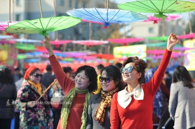 Shiqian to hold oil paper umbrella show