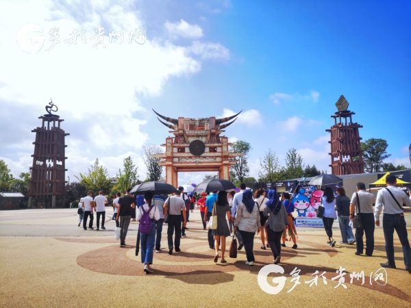 Foreign visitors praise Guiyang's tourism potential