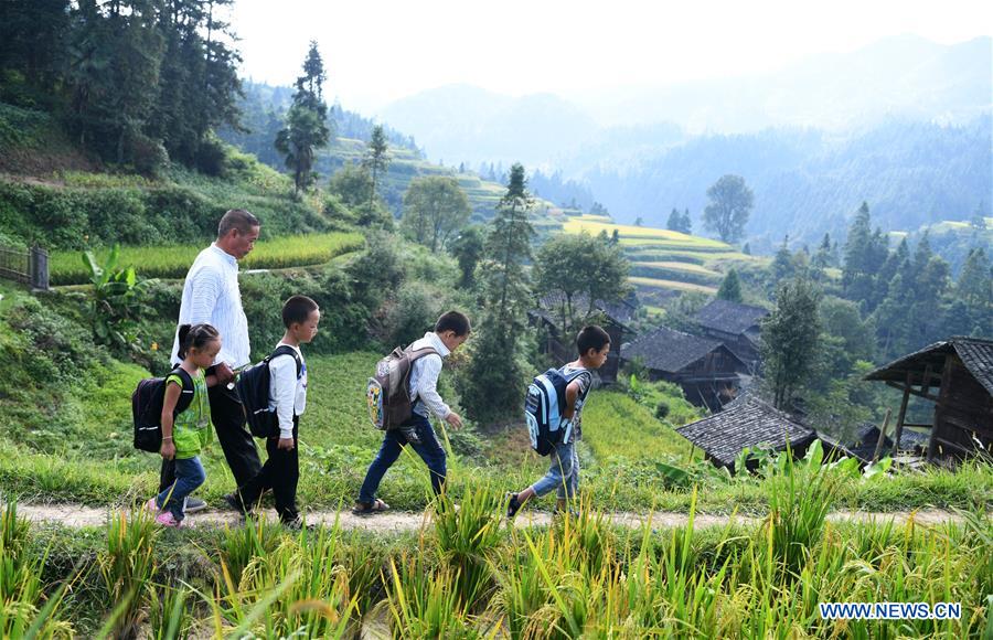 Teacher sticks to post for 37 years in Guizhou