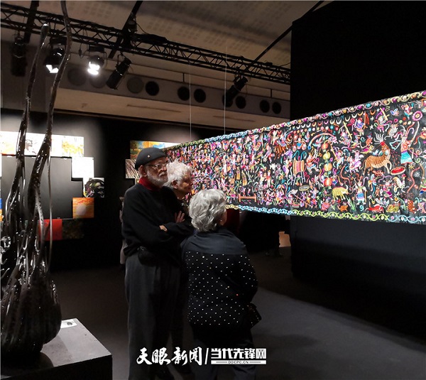 Guizhou's Miao embroidery wins big in France