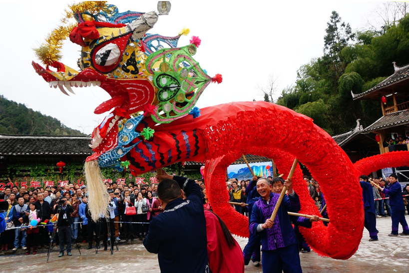 Thousands celebrate Gelao Jingque Festival in Shiqian