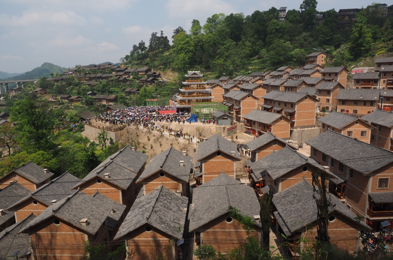 Dong ethnic group hold their housewarming celebration