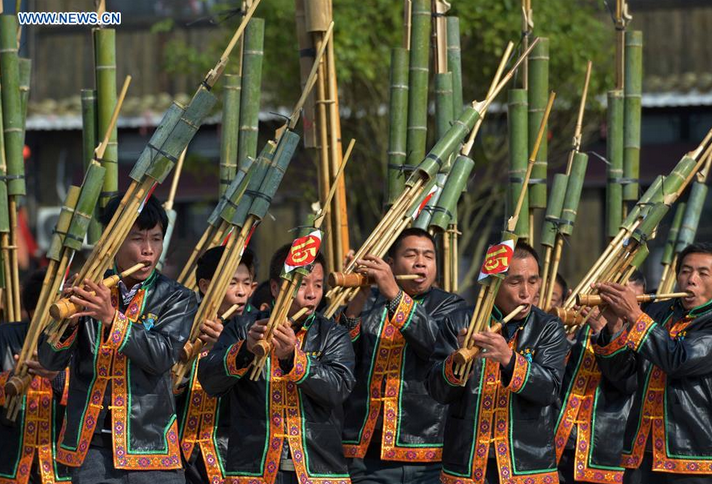 People of Dong ethnic group celebrate Ka Lau chorus festival