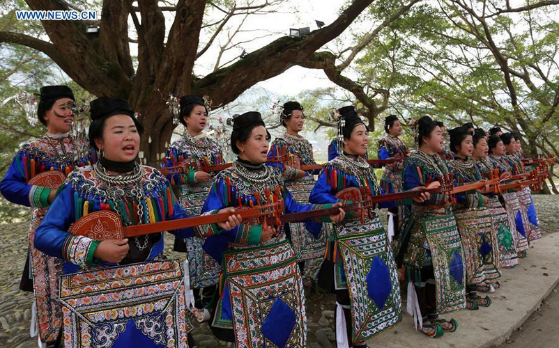 In pics: colorful traditional costumes of Dong ethnic group