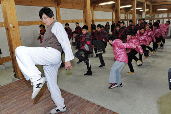 Adopted children get ferry trip to South Korea