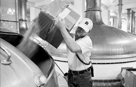 Molson forms JV with Si'hai Beer