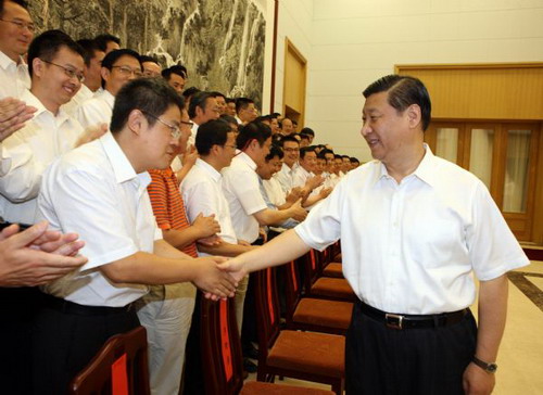 Chinese vice president calls for more efforts to recruit global experts
