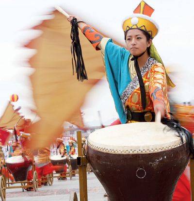 Cut the craft: Yuxian Folk Art Festival