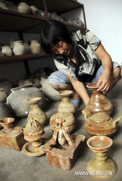 Antiques of Warring States unearthed in Hebei