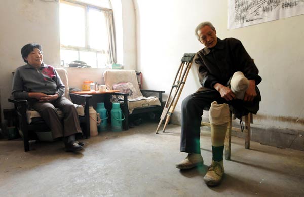 Legless veteran planted 3,000 trees in 10 years<BR>