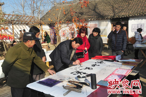 Nanyang's ancient town becomes 'painter village'