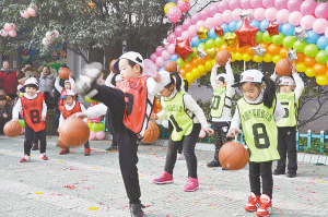 Nanyang welcomes sports meet for parents and