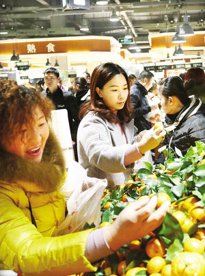 Spring Festival shopping in Nanyang