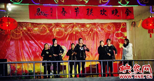 Mountain villagers in high spirits at Spring Festival gala