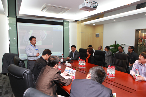 CCEI Camp members visit Huaqiao