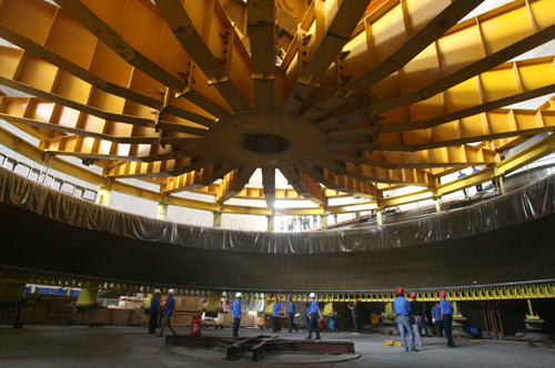 Electromechanical Equipment Installation in the Three Gorges Water Conservancy Project (China)