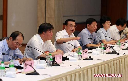 Chinese Vice Premier calls for tightened medical measures to combat schistosomiasis