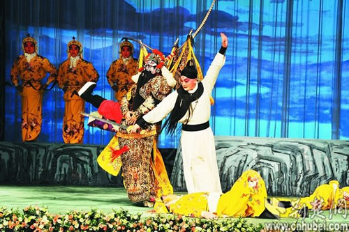 Peking Opera Festival opens in Wuhan