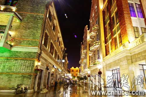 Chu River Han Street, new landmark of Wuhan