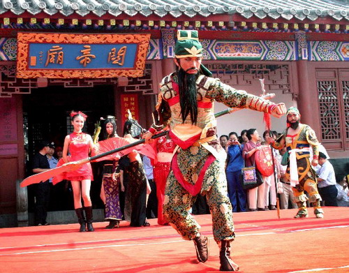 Jingzhou folk custom: temple fair at Guan Yu Temple