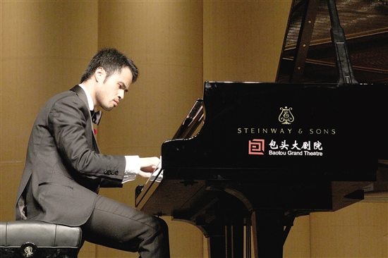 Australian pianist hosts concert in Baotou