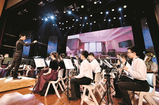 Ningbo symphony orchestra performs in Baotou