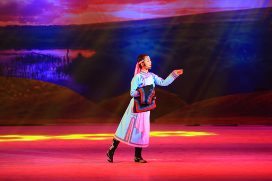 Mongolian drama takes stage at grassland culture festival