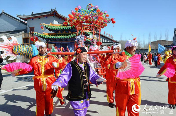 North China 'club fire' performance for Lantern Festival