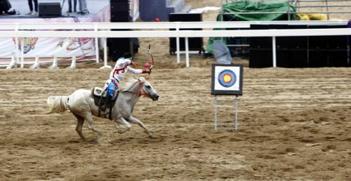 Inner Mongolia kicks off equestrianism and horseracing festival