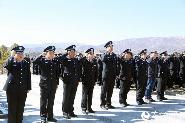Hohhot event honors fallen police officers