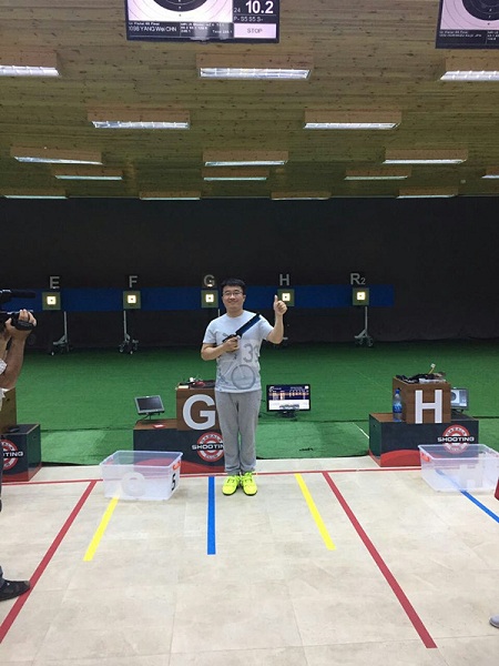 Yang Wei wins gold at Azerbaijan ISSF World Cup