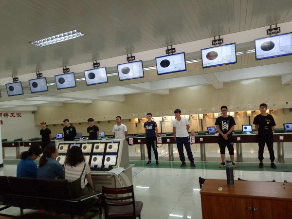 Teenagers compete in shooting championships