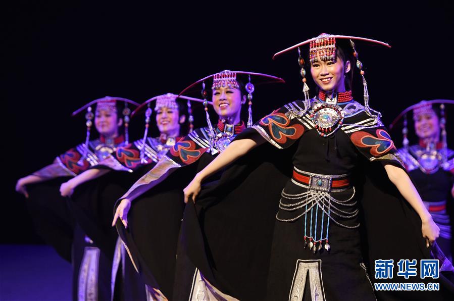 Dance extravaganza flaunts national cultural diversity