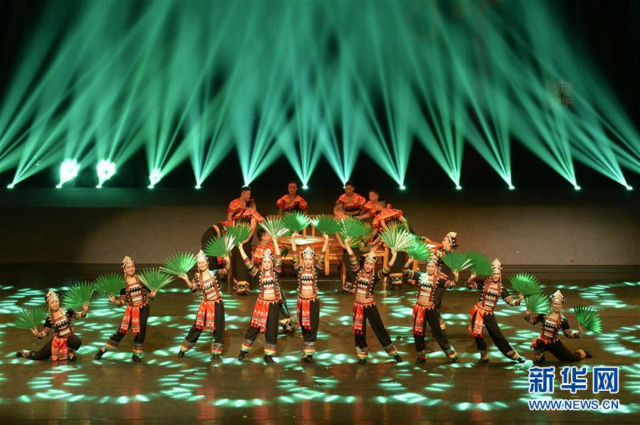 Dance extravaganza flaunts national cultural diversity