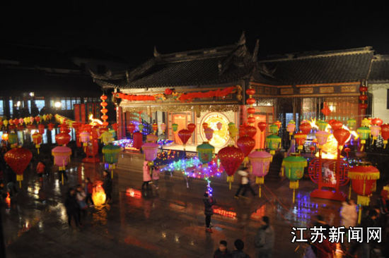 Spring Festival celebrations underway in Zhouzhuang
